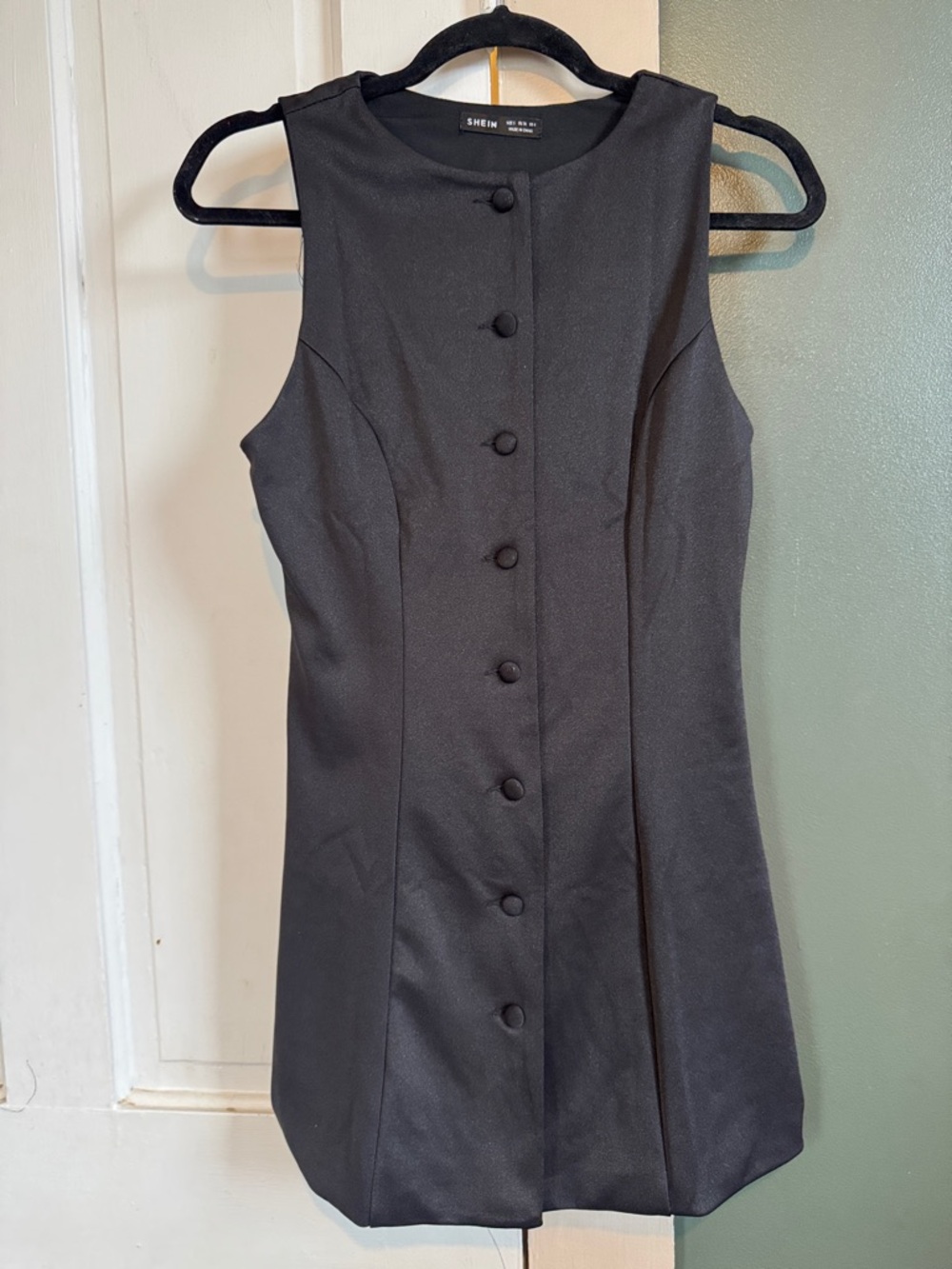 SHEIN Black Sleeveless Button-Front Mini Dress